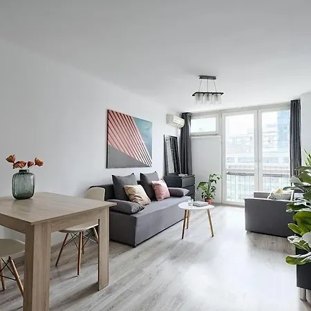 Urbannestgroup - City Center - Al Jana Pawla Apartament Warszawa