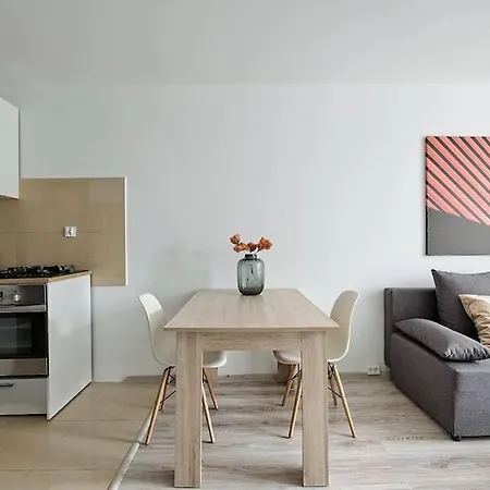 Urbannestgroup - City Center - Al Jana Pawla Apartament Warszawa